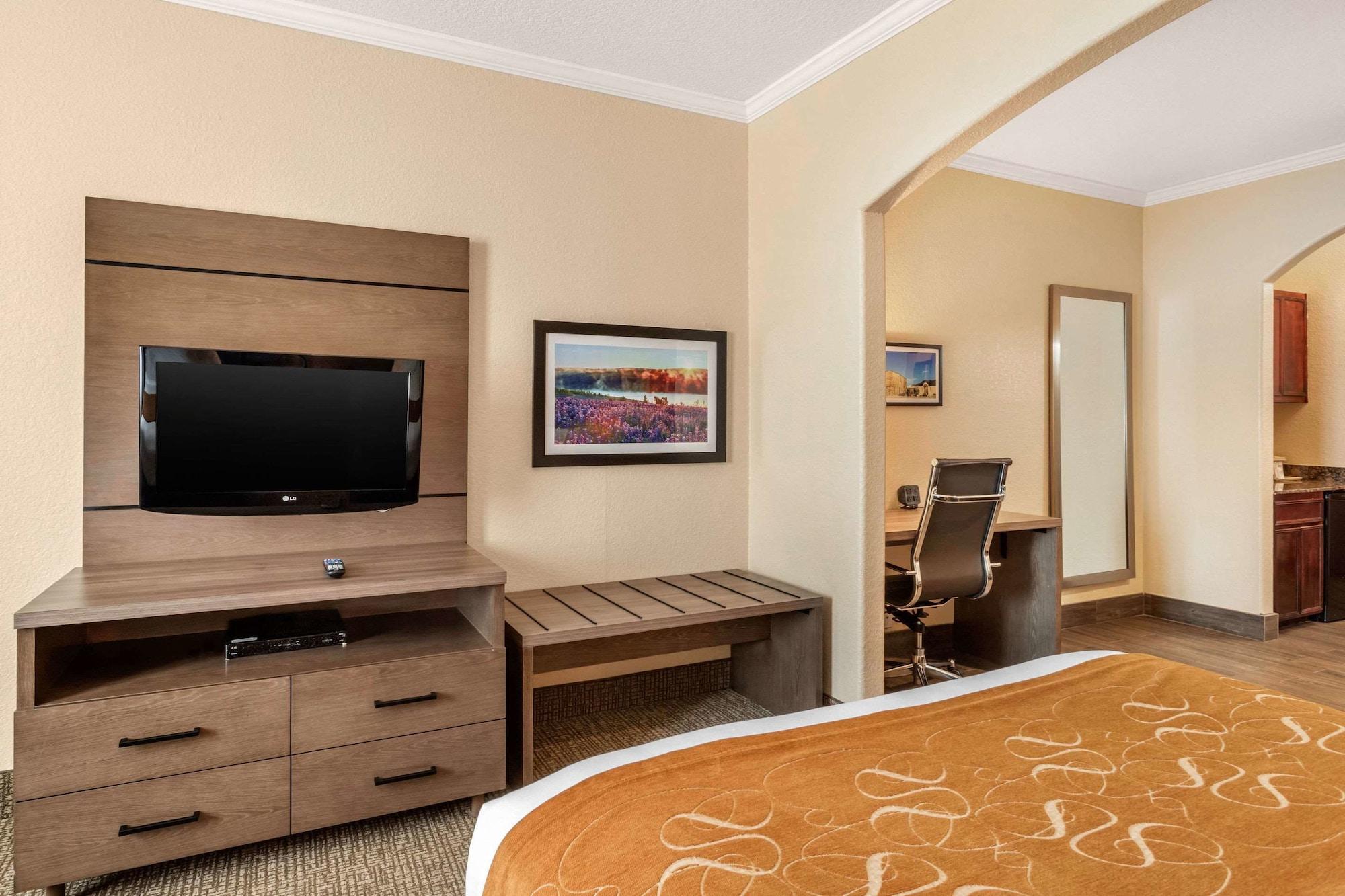 คอมฟอร์ต สวีท เบย์ทาวน์ I -10 Hotel ภายนอก รูปภาพ